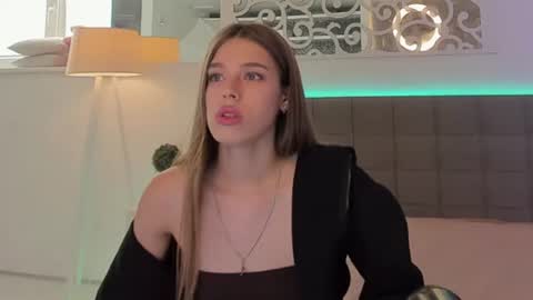 MelissaCrayzy online show from June 2026 05:31:01 AM