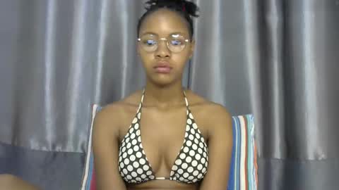 Snapshot of melissah_hot chatting on February 2026 03:13:01 AM melissah_hot online show from February 2026 03:13:01 AM