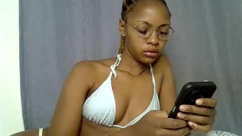 Snapshot of melissah_hot chatting on February 2026 03:38:02 AM melissah_hot online show from February 2026 03:38:02 AM
