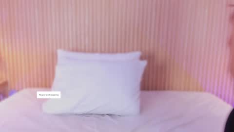 M E L I S S A  online show from May 2026 12:04:02 PM