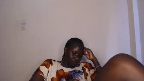 Snapshot of mellanin_pretty_ chatting on December 2025 07:26:02 AM . online show from December 2025 07:26:02 AM