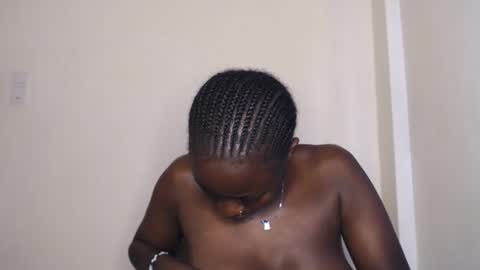 Snapshot of mellanin_pretty_ chatting on January 2026 07:23:02 AM . online show from January 2026 07:23:02 AM