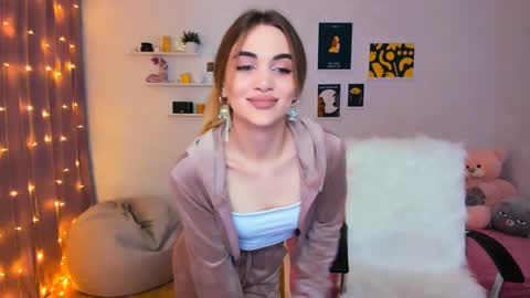 Tessa online show from December 2024 08:28:02 PM