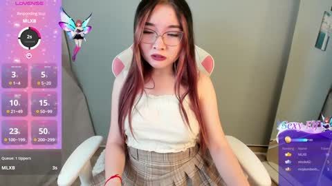 Mellisa online show from February 2025 07:06:02 PM