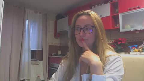 Melly online show from December 2024 07:09:01 AM