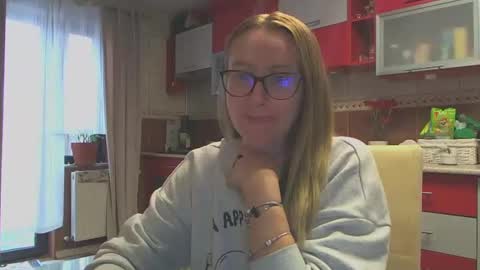 Melly online show from February 2025 07:55:01 AM