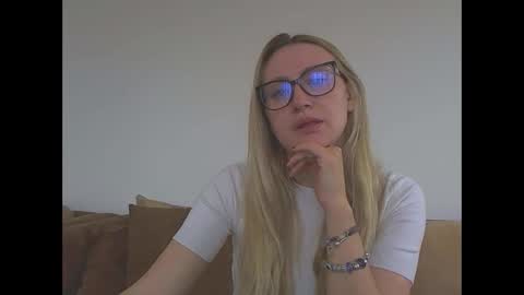 Melly online show from April 2026 07:50:02 AM