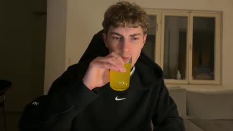 Snapshot of melodicass chatting on November 2025 07:29:01 PM Melodicass online show from November 2025 07:29:01 PM