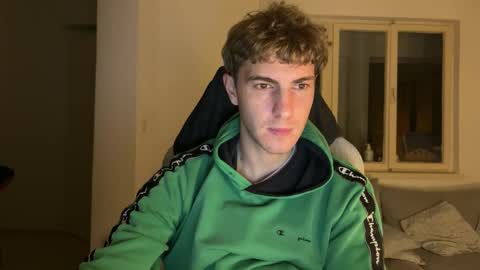 Snapshot of melodicass chatting on December 2025 12:16:02 AM Melodicass online show from December 2025 12:16:02 AM