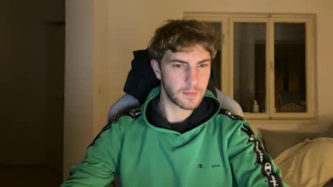 Snapshot of melodicass chatting on December 2025 12:38:02 AM Melodicass online show from December 2025 12:38:02 AM