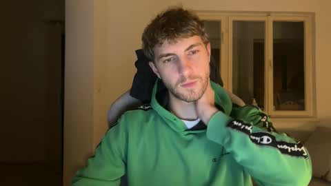 Snapshot of melodicass chatting on December 2025 01:00:01 AM Melodicass online show from December 2025 01:00:01 AM