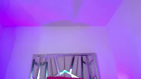    online show from April 2026 09:50:01 PM
