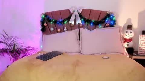  Leslie  online show from December 2025 11:47:01 AM