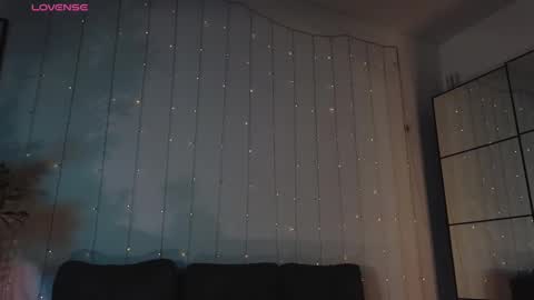 melody  online show from February 2025 05:33:01 PM