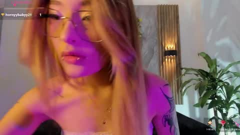 melodylanee online show from March 2026 11:10:02 AM