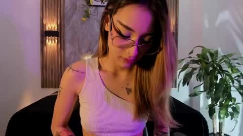 melodylanee online show from May 2026 11:07:01 AM