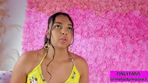 Snapshot of melodymoore_ chatting on October 2025 10:09:01 PM Melody online show from October 2025 10:09:01 PM