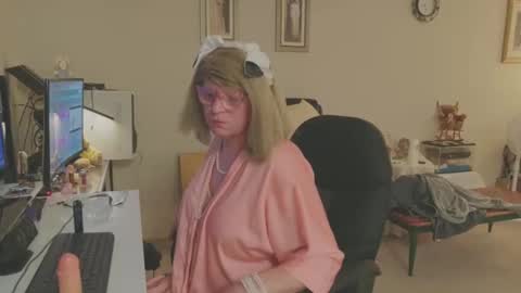 Snapshot of melodyredux_62 chatting on October 2025 11:16:01 AM Melody online show from October 2025 11:16:01 AM