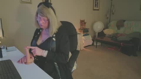 Snapshot of melodyredux_62 chatting on December 2025 07:58:02 AM Melody online show from December 2025 07:58:02 AM