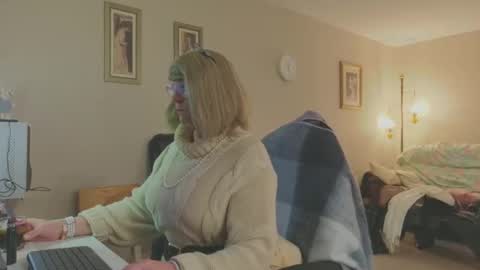 Snapshot of melodyredux_62 chatting on February 2026 12:58:02 PM Melody online show from February 2026 12:58:02 PM