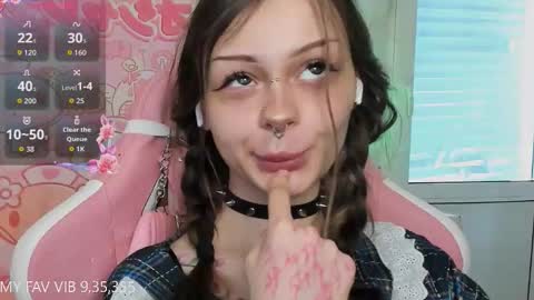 Snapshot of melonipinkbb chatting on March 2026 08:18:01 AM MELONI online show from March 2026 08:18:01 AM