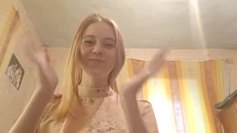 Snapshot of melvinadelliveneri chatting on August 2026 10:53:02 AM Lia online show from August 2026 10:53:02 AM