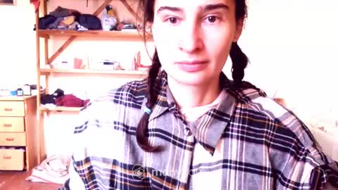 Snapshot of memorningdew chatting on January 2025 09:17:02 AM Yummygirl online show from January 2025 09:17:02 AM