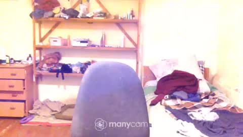 Snapshot of memorningdew chatting on January 2025 05:52:01 AM Yummygirl online show from January 2025 05:52:01 AM