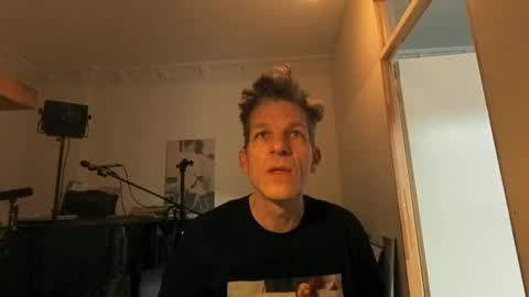 Andres online show from February 2025 08:28:02 AM