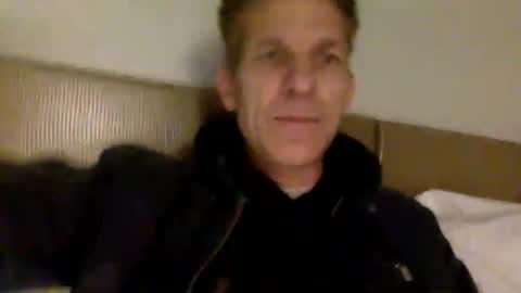 Andres online show from November 2025 03:39:02 AM