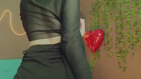 Snapshot of mencialo chatting on March 2025 04:30:02 AM Mencialo online show from March 2025 04:30:02 AM