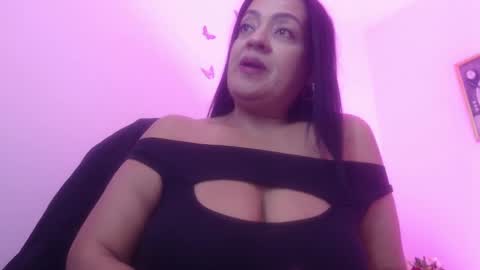 menfismuller online show from February 2025 06:31:01 PM