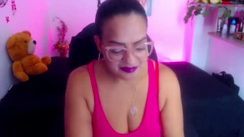 menfismuller online show from October 2025 05:10:01 PM