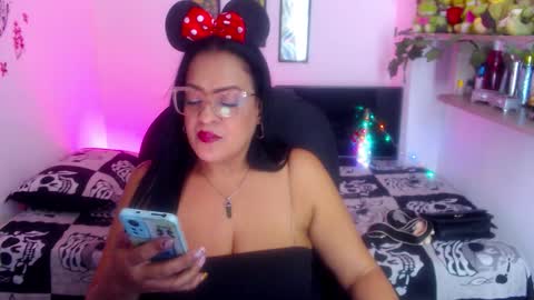 menfismuller online show from October 2025 07:04:02 PM