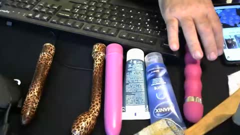 Snapshot of mentosgum chatting on September 2025 06:31:02 PM mentosgum online show from September 2025 06:31:02 PM