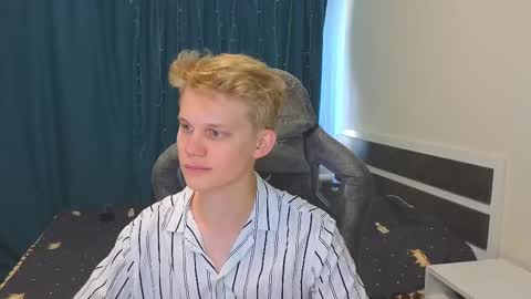 Mickey online show from October 2025 07:36:02 AM