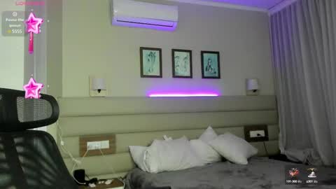 Snapshot of meow_moore chatting on February 2025 06:22:01 AM Megan online show from February 2025 06:22:01 AM