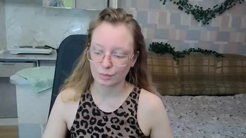 Snapshot of meowcr chatting on October 2025 11:38:01 AM meowcr online show from October 2025 11:38:01 AM