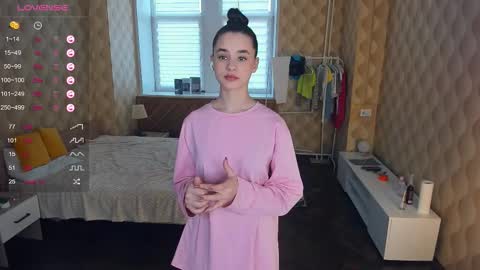 Snapshot of meoww_meows chatting on November 2025 09:22:02 AM Julie online show from November 2025 09:22:02 AM