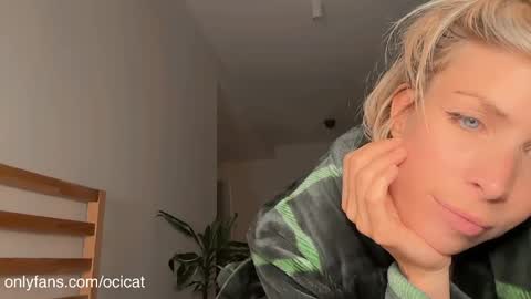mer_kel online show from April 2026 11:43:02 PM