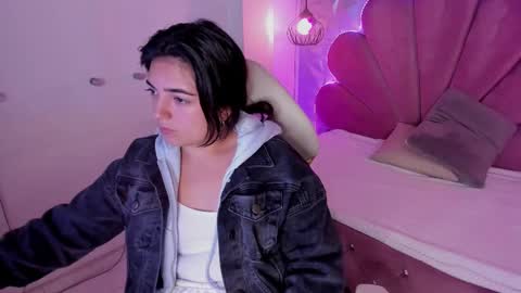    online show from February 2025 07:14:02 PM