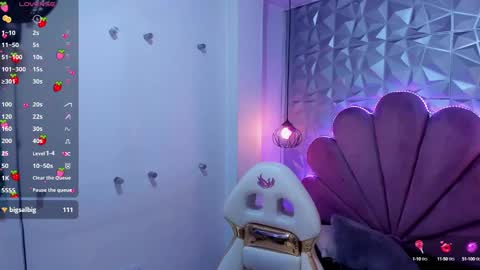    online show from February 2025 01:35:01 AM