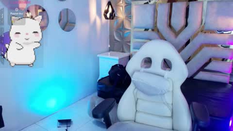    online show from September 2025 06:52:01 PM