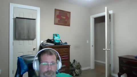 Snapshot of mercer1977 chatting on September 2025 03:03:02 PM mercer1977 online show from September 2025 03:03:02 PM