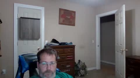 Snapshot of mercer1977 chatting on October 2025 04:48:02 PM mercer1977 online show from October 2025 04:48:02 PM