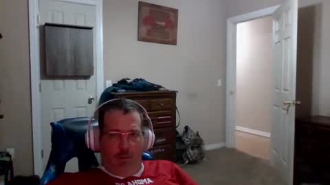 Snapshot of mercer1977 chatting on October 2025 06:57:02 PM mercer1977 online show from October 2025 06:57:02 PM