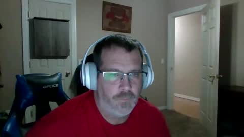 Snapshot of mercer1977 chatting on October 2025 11:28:02 PM mercer1977 online show from October 2025 11:28:02 PM