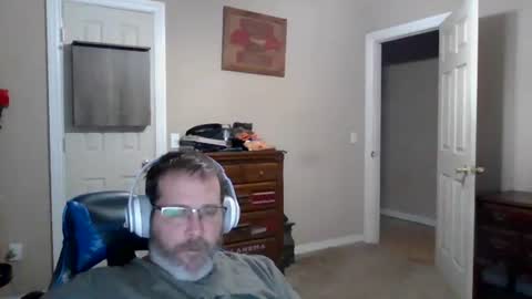 Snapshot of mercer1977 chatting on December 2025 09:01:02 PM mercer1977 online show from December 2025 09:01:02 PM