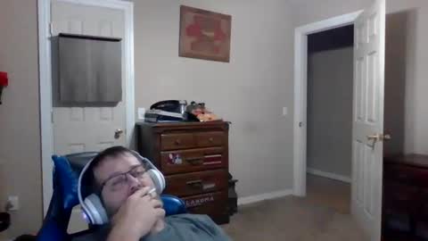 Snapshot of mercer1977 chatting on December 2025 08:04:02 PM mercer1977 online show from December 2025 08:04:02 PM