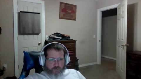 Snapshot of mercer1977 chatting on February 2026 10:44:02 AM mercer1977 online show from February 2026 10:44:02 AM